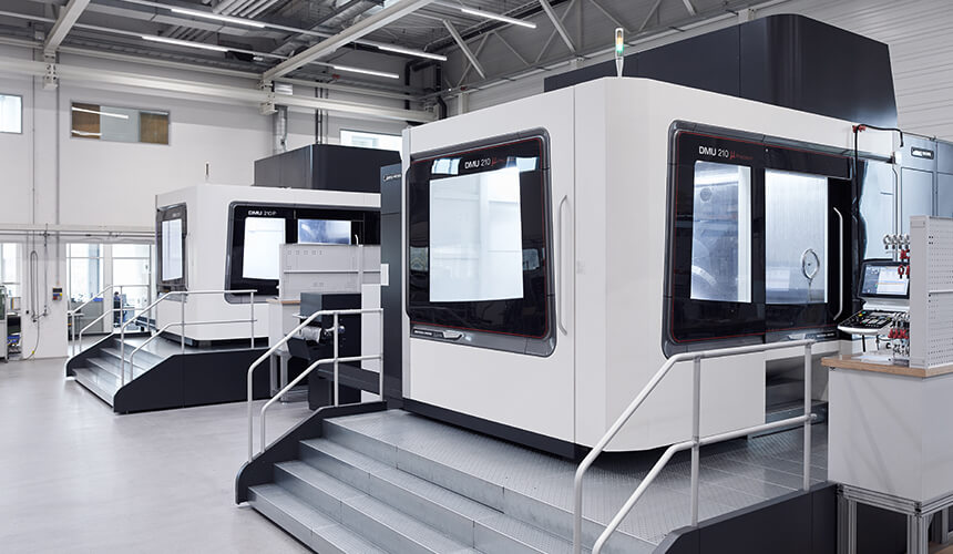 Präzisionsbearbeitung mit der DMU 210 bei ZELTWANGER Maschinenbau